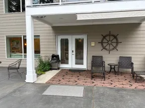 Waterfront Harbor House Family Collegiate Suite - Image 2