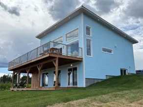 Beautiful chalet with river view - Image 2