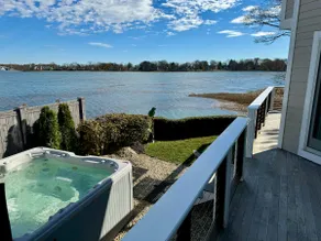Waterfront Retreat, Private Beach + Hot Tub Sunsets - Image 5