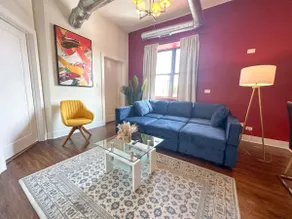 Modern suite w/loft layout & high‑speed wifi - Image 2