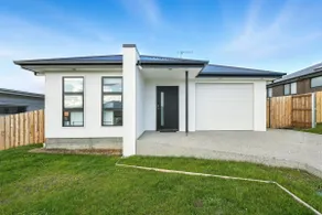 Brand New, Fully Accessible, 3 Large Bathrooms - Image 3
