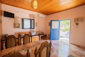Romantic Sea View Cottage with Private Terrace - Image 3