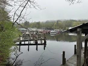 Lake access in Alton Bay - Image 4