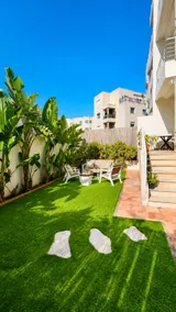 The Elegant – A Chic & Luxurious Stay - Image 4