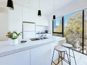 Comfortable Port Melbourne Accommodation | 3 Bedrooms 3 Bathrooms Townhouse + Free Parking - Image 3