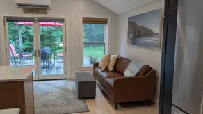 Sherman Cottage, Stylish Gem - Image 5
