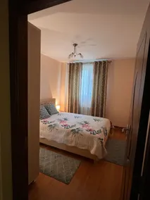 Pleasant space with a unique view - Image 3