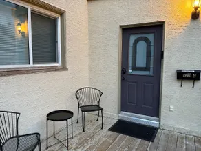 Casa Casita: Cozy downtown Lethbridge home - Image 4