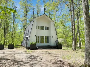 The Harbor Springs Haus - Image 2