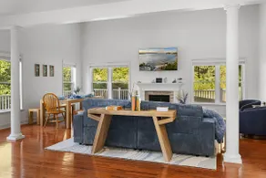 Walden Retreat, minutes to Saratoga Lake & Springs - Image 2