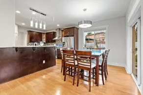 5BR Home, Quiet Neighborhood, Near I-5&The Landing - Image 3