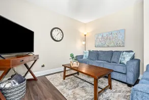 Village Charm 0.4 mi from campus and stadium! - Image 2