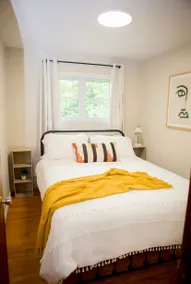 Bright 3BR Retreat | Free Parking & Private Yard - Image 5
