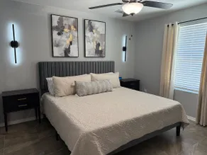Northside Retreat- 4 miles from Airport- off Hwy-A - Image 5