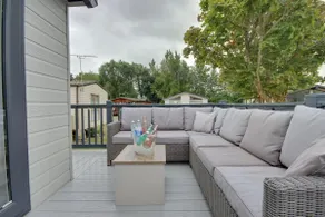 Chichester & Goodwood, Lake View - Image 4