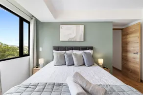 Spacious and centrally located apartment in zone 9 - Image 5