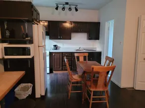 La Maison Rouge - Image 3
