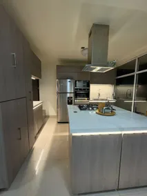 Modern apartment between airports - Image 5