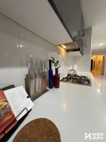 KozyGuru | 3BR Retreat to ADL & Barossa in 40m - Image 3