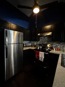 DFW Townhome w/ Garage access 15 min from airport - Image 4