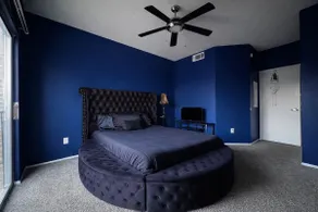 DFW Townhome w/ Garage access 15 min from airport - Image 3