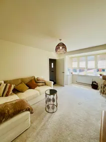 Bright, Cosy Retreat by Suffolk Coast & Woodbridge - Image 3