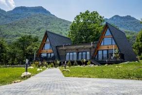 Aza Chalet - Image 2