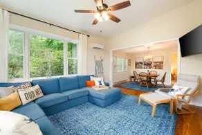 Mountain Views~ New listing~ starlink~ Hot tub - Image 3