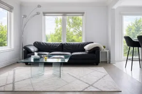 Empire Home | Luxurious | EV Charging - Image 2