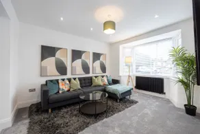 The Wilmslow House Free Parking - Close to Airport - Image 4