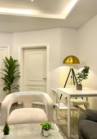 Private Suite - Image 4