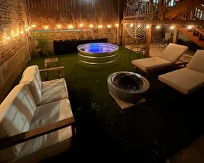 PRIME Designer Retreat w Patio | Fire Pit |Parking - Image 3