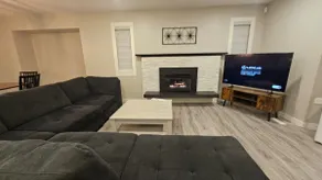 Spacious 3BR Home in Maple Ridge - Image 2