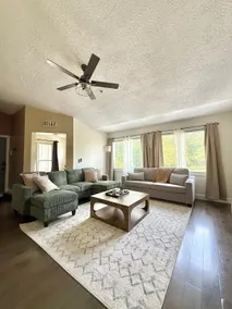 Quiet condo near Christiana, UD, Wilmington | Desk - Image 2