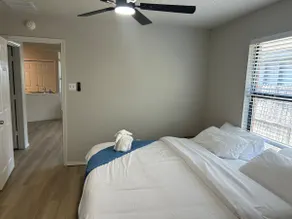 Shop, Eat & Sleep, 2 king suites - Image 2