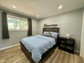 Cozy Modern Main Floor w/ Private Entrance - Image 3