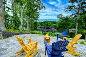 Lakefront Lake Anna, Pool, Boat Dock, Deck Vie - Image 3