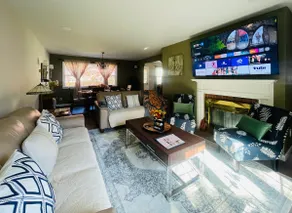 Private Estate, walk to Princeton downtown, 3 Bedrooms, 2 Bath, with Free Parking - Image 2