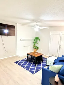 5 min to Downtown & Med - Cozy 1 BR w/ Pool Access - Image 4