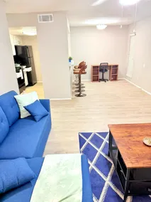 5 min to Downtown & Med - Cozy 1 BR w/ Pool Access - Image 5