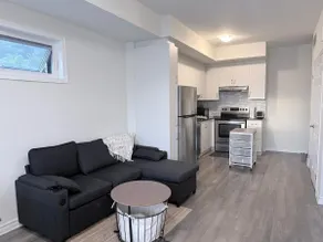 Entire 2BR Townhouse + Sofa Bed | Easy Transit - Image 2