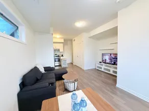 Entire 2BR Townhouse + Sofa Bed | Easy Transit - Image 3