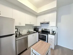 Entire 2BR Townhouse + Sofa Bed | Easy Transit - Image 5