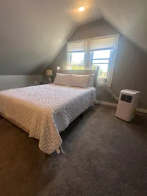 Private Unit on 3rd Floor. Free Street Parking. - Image 3