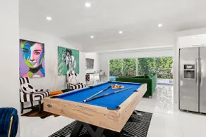 Luxurious Villa Oasis Tropical Retreat - Image 4