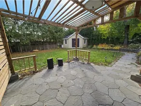 Spacious | Private | Quiet | 2 BR Walkout Suite - Image 4