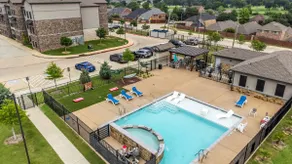 Cozy 2BR | 15 min to Stadiums & DT Dallas - Image 2