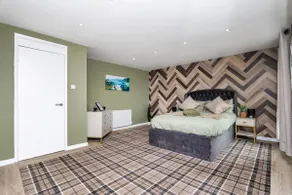 2 Bedroom House-Free Parking - Image 4
