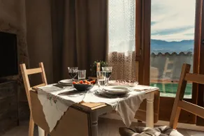 Spacious apartment with views in Pallars Jussà - Image 3