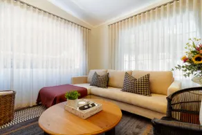 Serene Haus | Timeless Comfort in Embassy District - Image 5